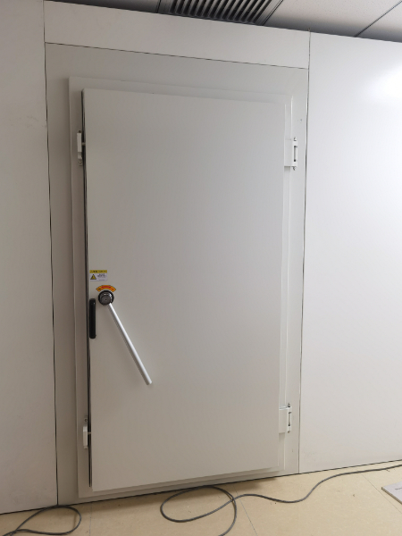 电磁屏蔽门有哪些类型.jpg