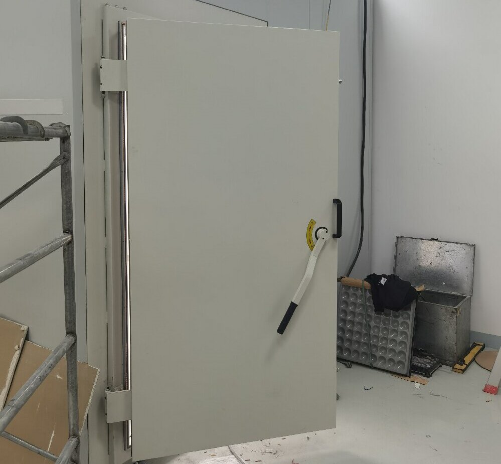 屏蔽机房核心原理:电磁干扰防护的技术基石